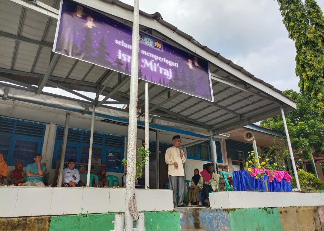 #SmansaNews-  *Peringatan Isra’ Mi’raj SMAN 1 Talang Ubi*